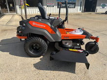 Load image into Gallery viewer, Husqvarna Z254 special edition w/kawasaki